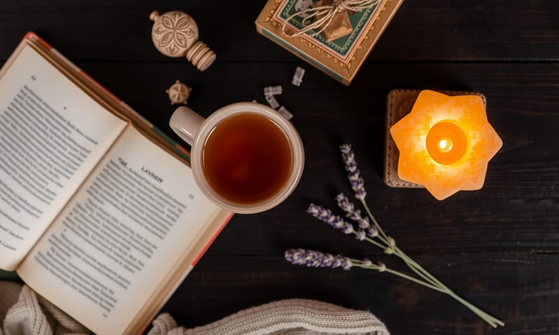 為自己或朋友，營造一個能徹底放鬆的睡前環境。